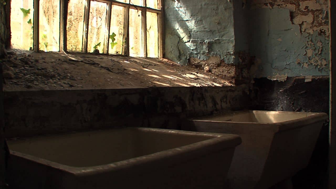 Sink used for laundry at the Armagh Gaol.